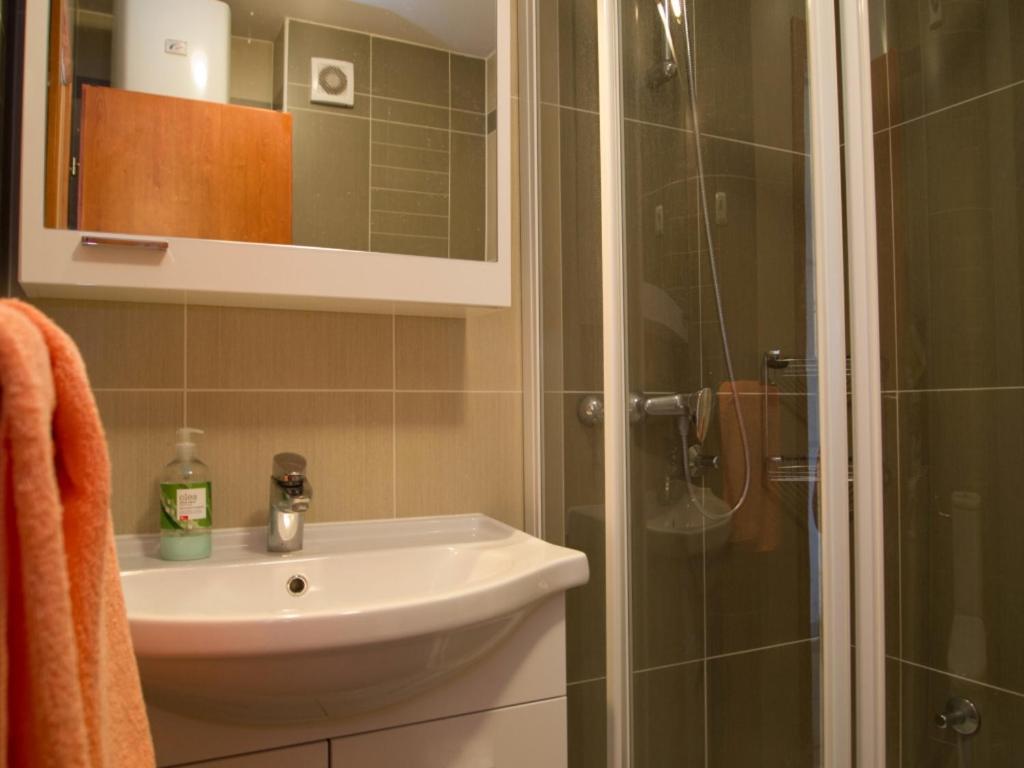 Apartment Mlinarevic Макарська Екстер'єр фото